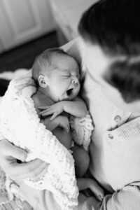 newborn yawning, kelowna newborn photography